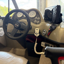 Charger l'image dans la galerie, 2008 TRACKER PRO GUIDE V16 + 50HP BIGFOOT
