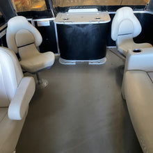 Charger l&#39;image dans la galerie, 2022 Sylvan 820 mirage + 60 mercury + remorque
