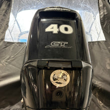 Charger l'image dans la galerie, 2024 LEGEND R15 + 40HP MERCURY
