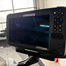 Charger l'image dans la galerie, 2019 Princecraft Holiday SC + Mercury 60hp
